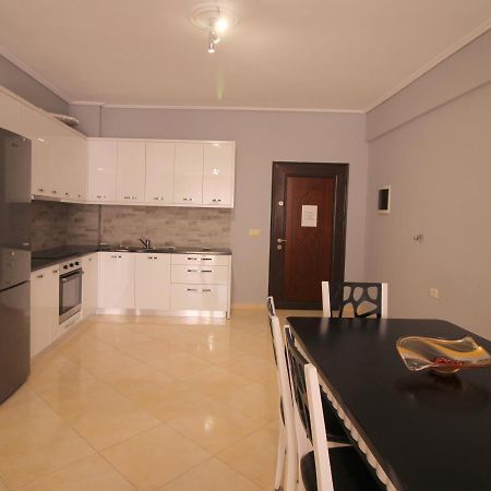 SarandëMece Apt.公寓 外观 照片