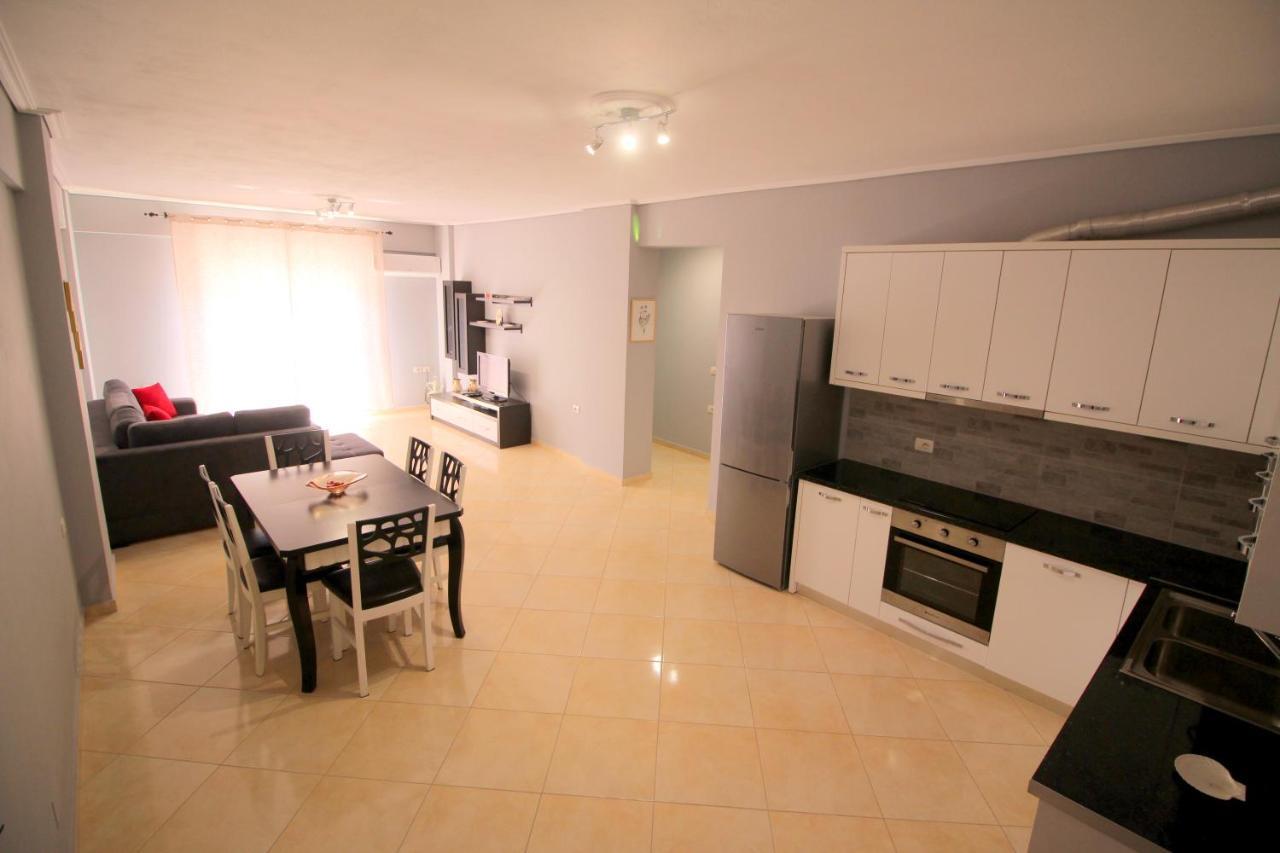 SarandëMece Apt.公寓 外观 照片
